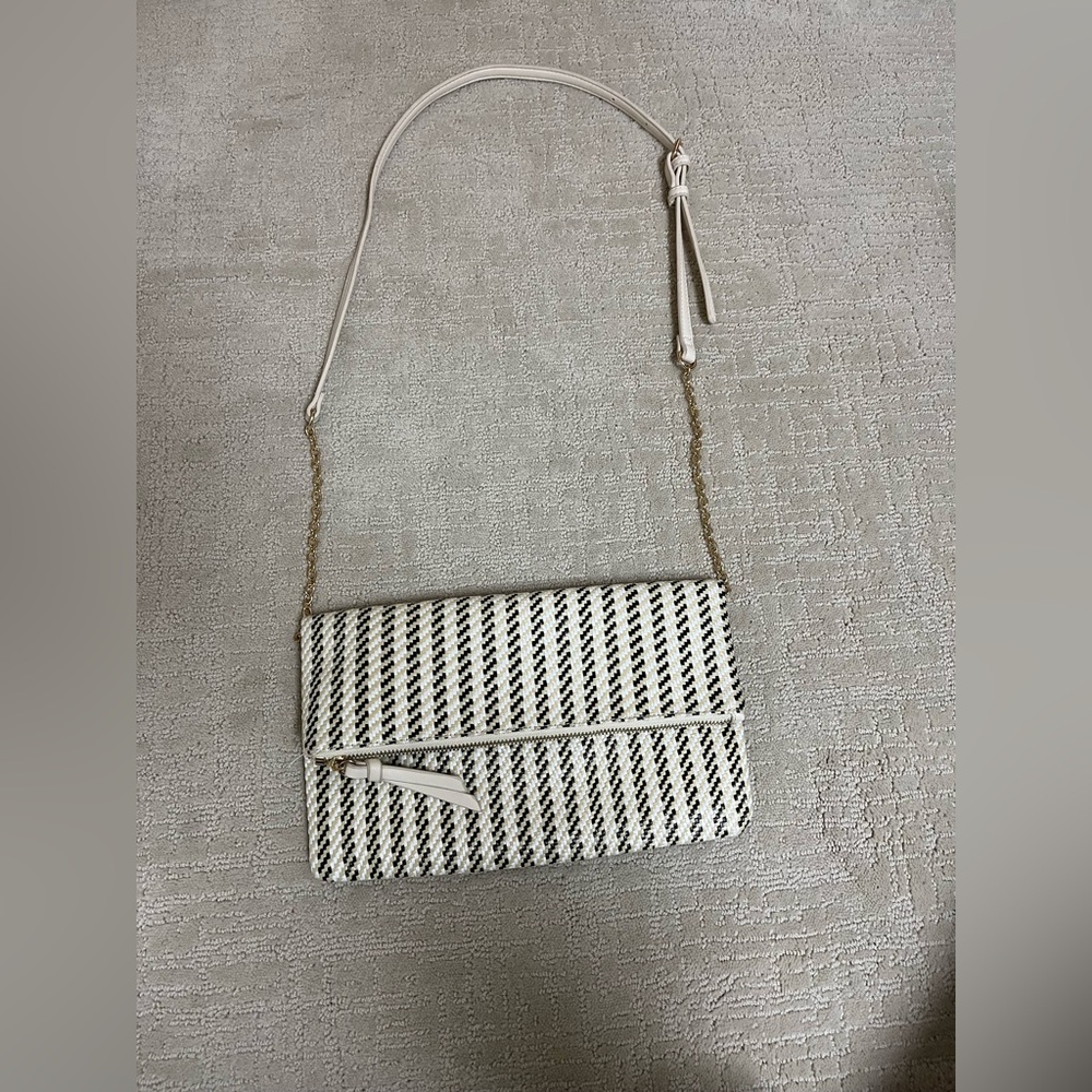 Moda Luxe Tan and Black Patterned Interior Bag